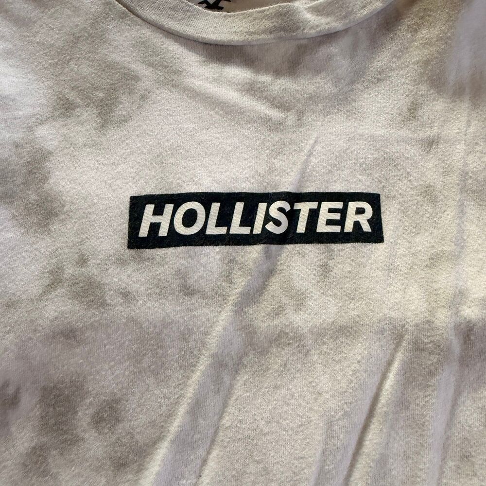 Hollister Tee